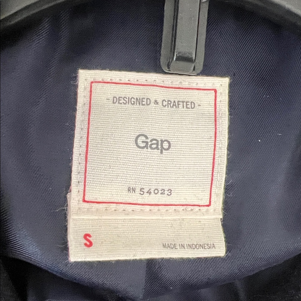 Vintage GAP wool coat. Size small - Picture 2 of 4